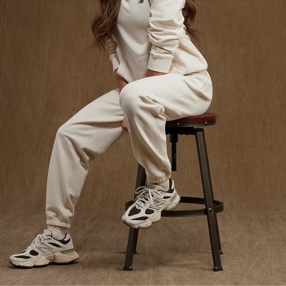 New balance 9060 Sydney McLaughlin-Levrone Black Coffee